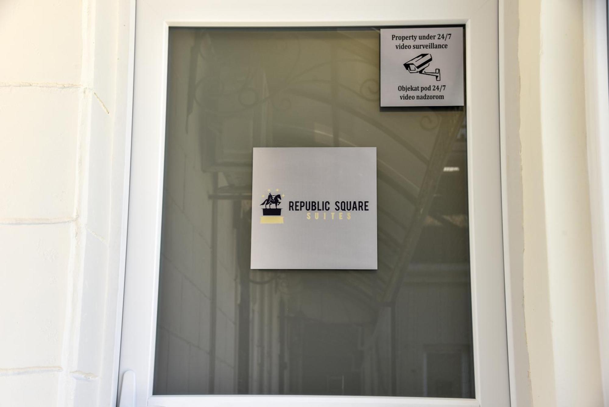 Republic Square Luxury Suites ベオグラード エクステリア 写真