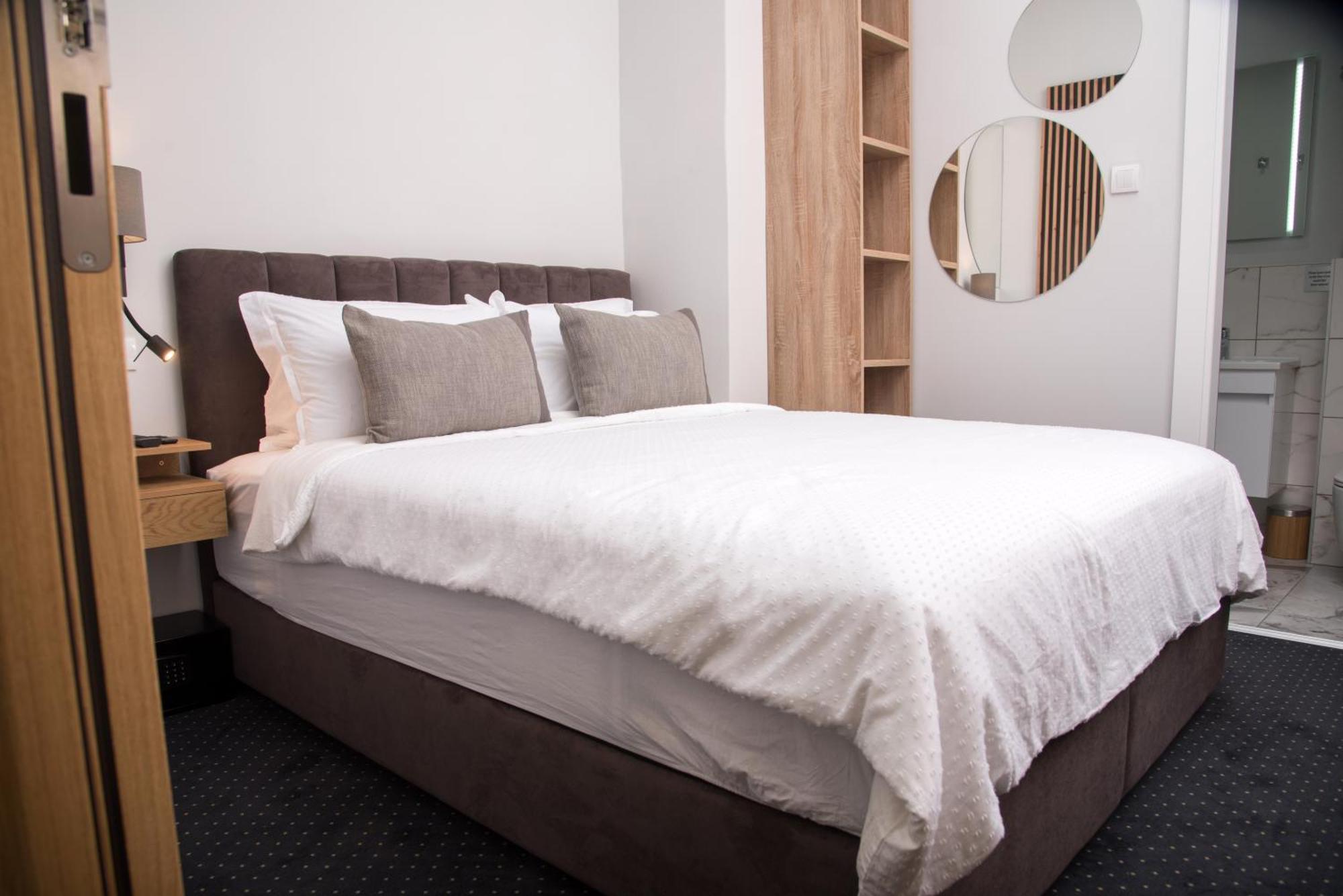 Republic Square Luxury Suites ベオグラード エクステリア 写真