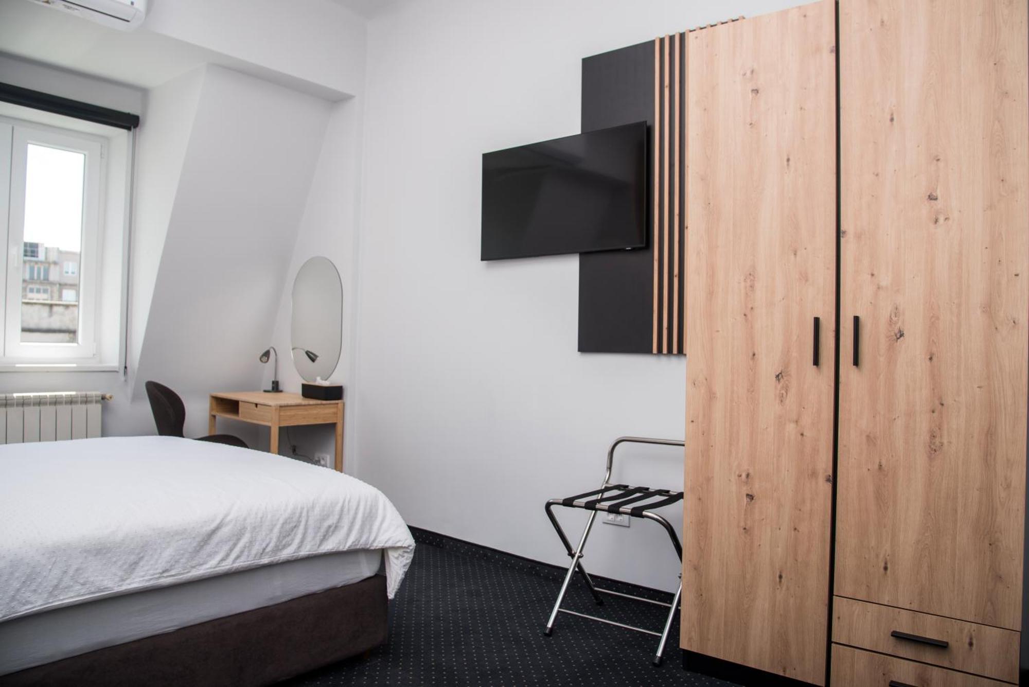 Republic Square Luxury Suites ベオグラード エクステリア 写真