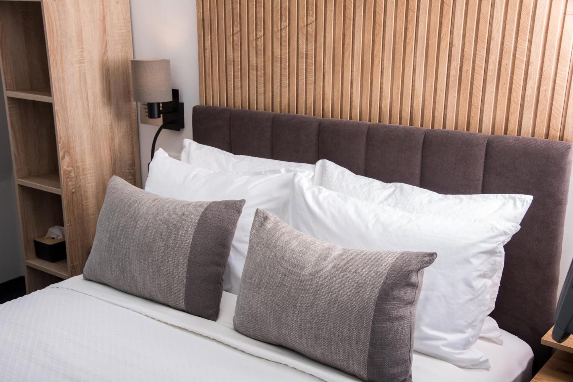 Republic Square Luxury Suites ベオグラード エクステリア 写真