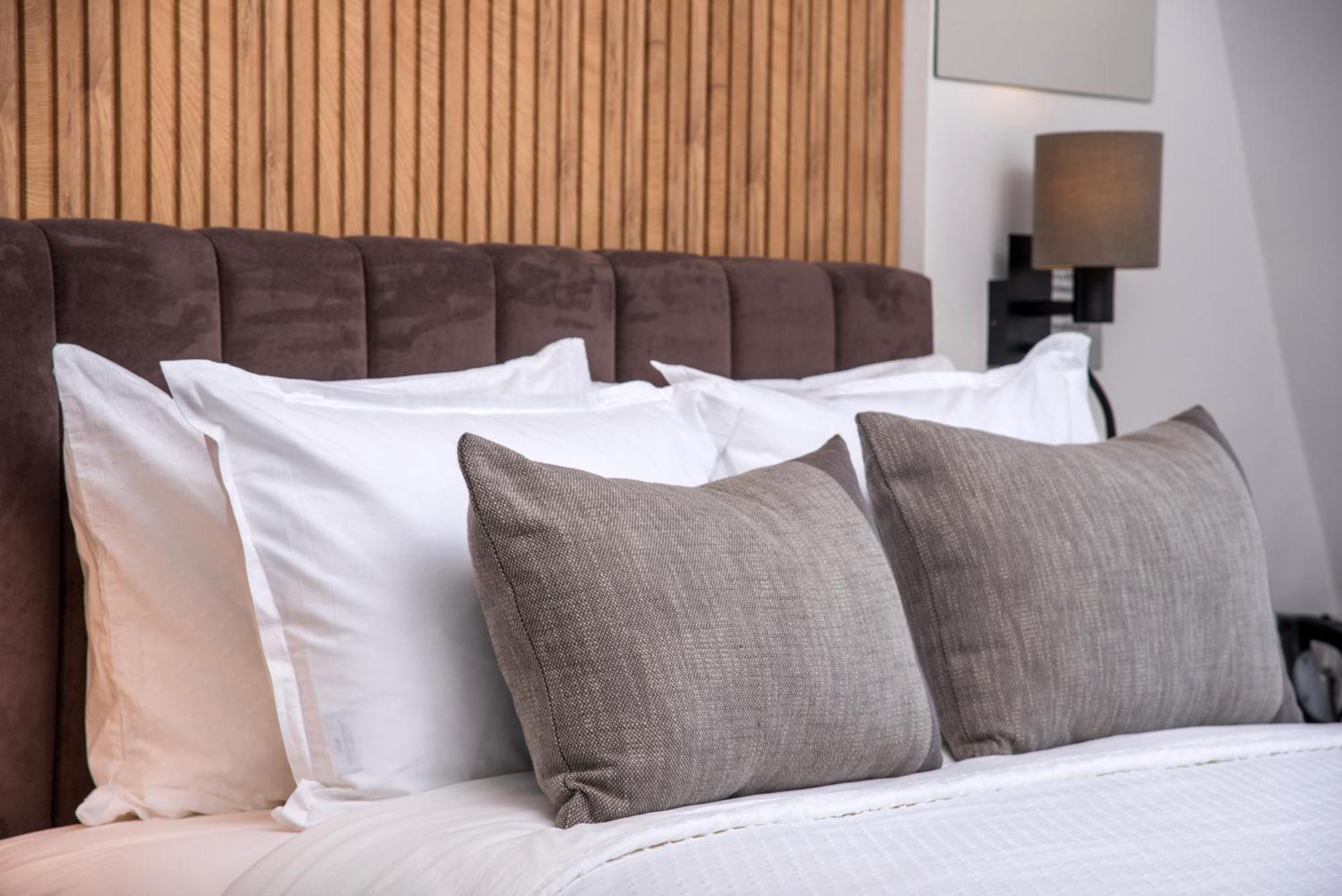 Republic Square Luxury Suites ベオグラード エクステリア 写真